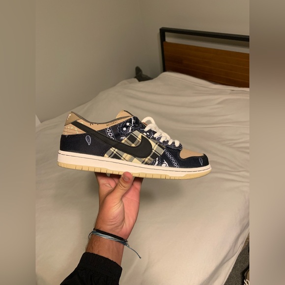 Nike Dunk Travis Scott Men Size 11 - Picture 1 of 5